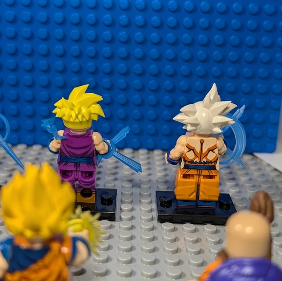 8 Minifigures- Dragon Ball Z Anime Building Block Toy Action Figures Goku Super - Picture 9 of 10